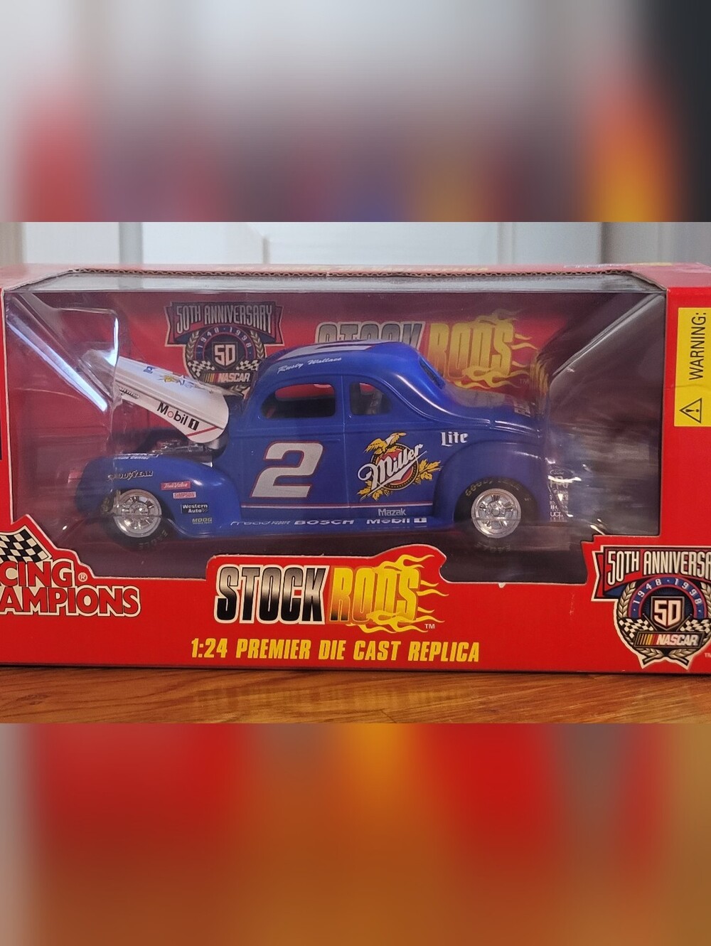 Stock Rods 1:24 Die-Cast Miller Lite